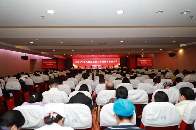 定格2025｜盐城市第一人民医院引领•突破•协作•温度(图2)